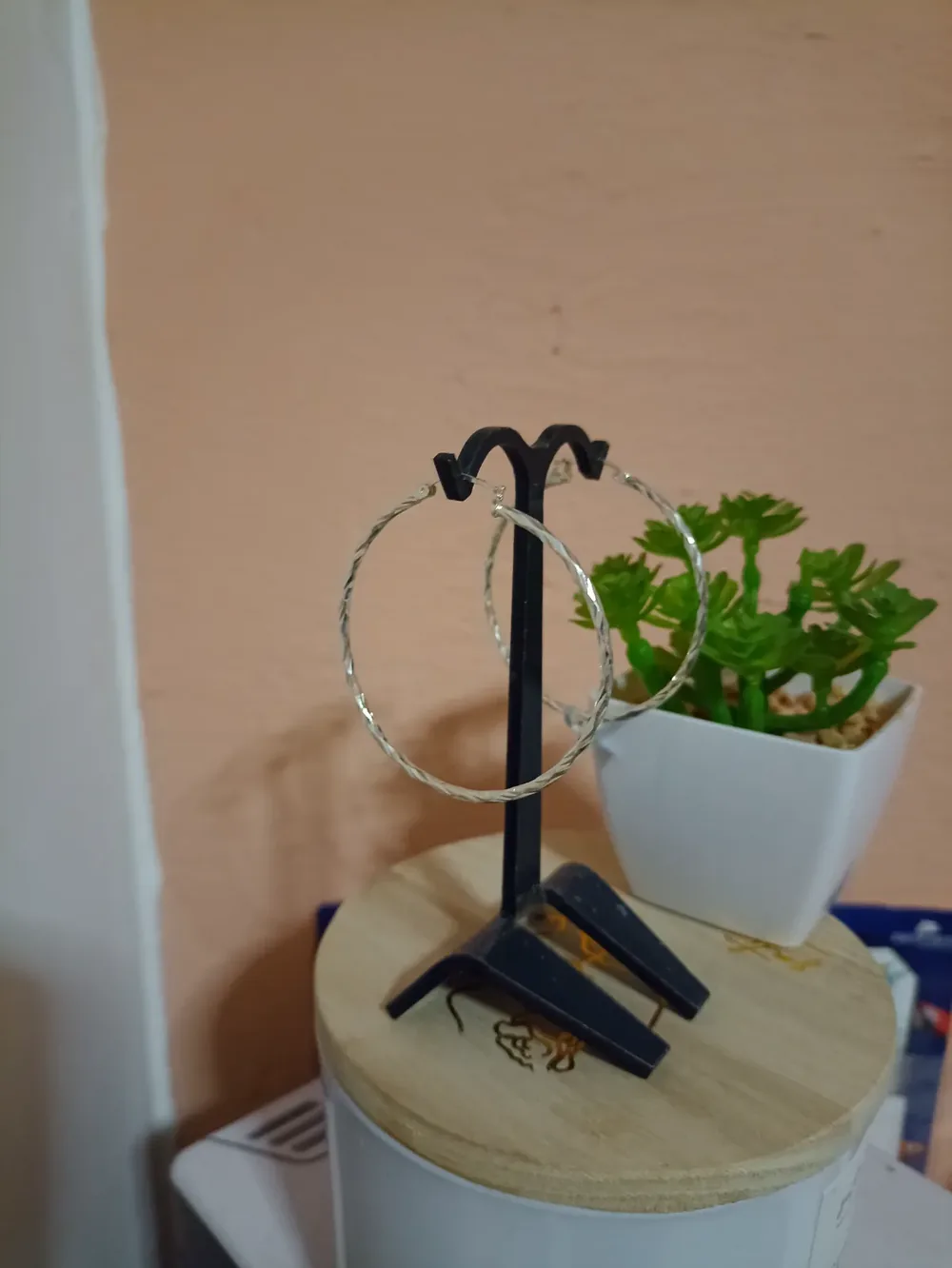 Arracada facetada