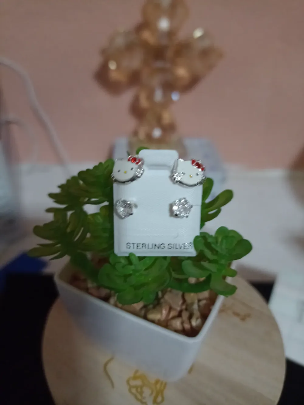 Broquel hello Kitty
