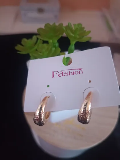 Aretes